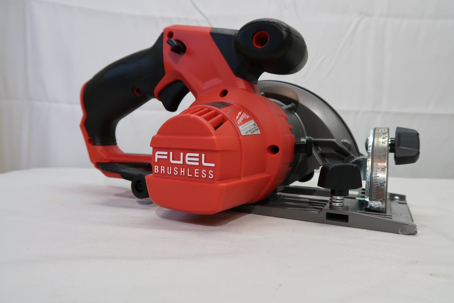 Milwaukee M12 2530-20 5 3/8" Circular Saw
