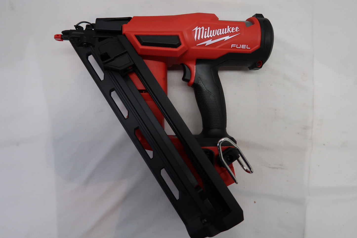 Milwaukee 2839-20 M18 FUEL 15 Gauge Finish Nailer