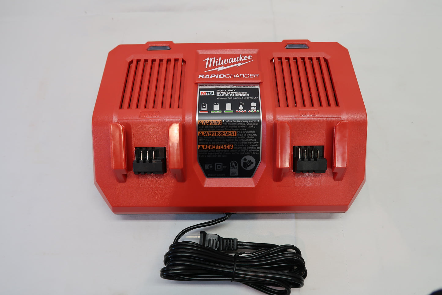 Milwaukee 48-59-1802 M18 Dual Bay Rapid Charger