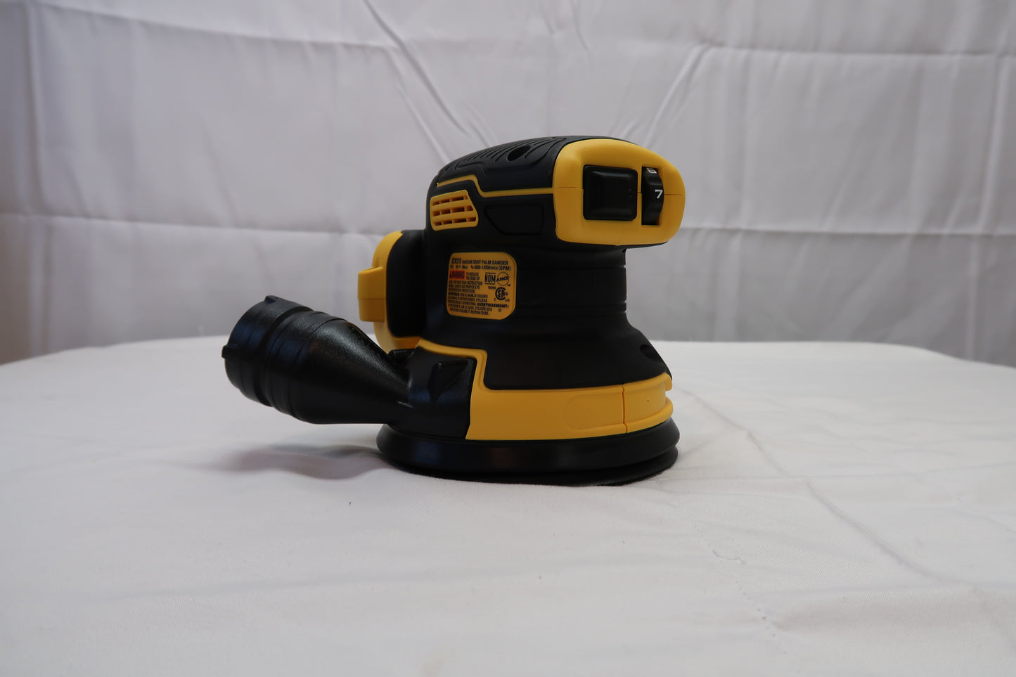 DeWalt DCW210B 20v Cordless Random Orbital Sander (Tool Only)