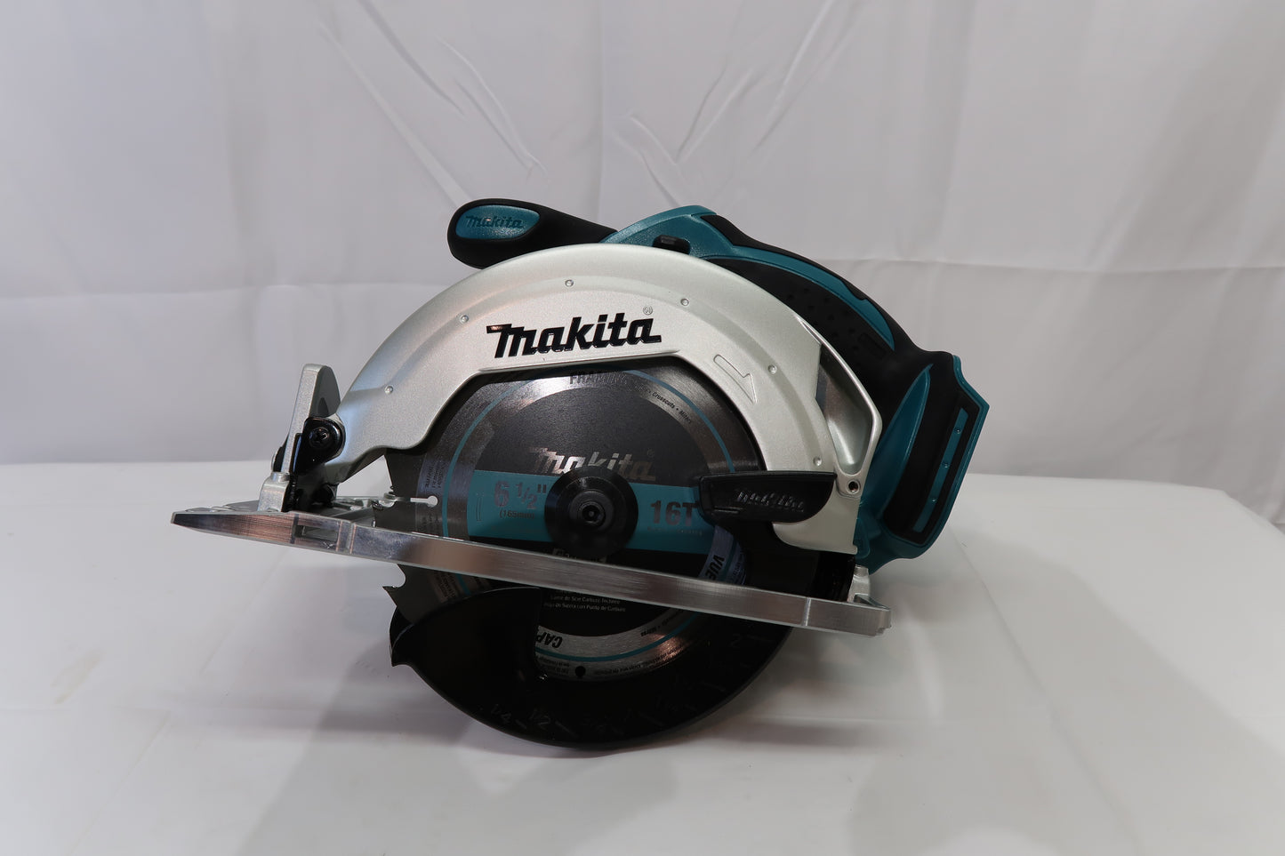 Makita XSS02Z LXT 6 1/2" Circular Saw