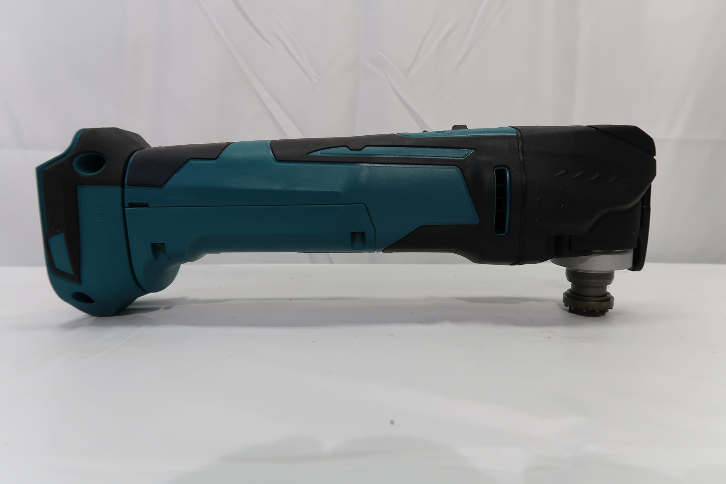 Makita XMT03Z 18v LXT Multi-Tool