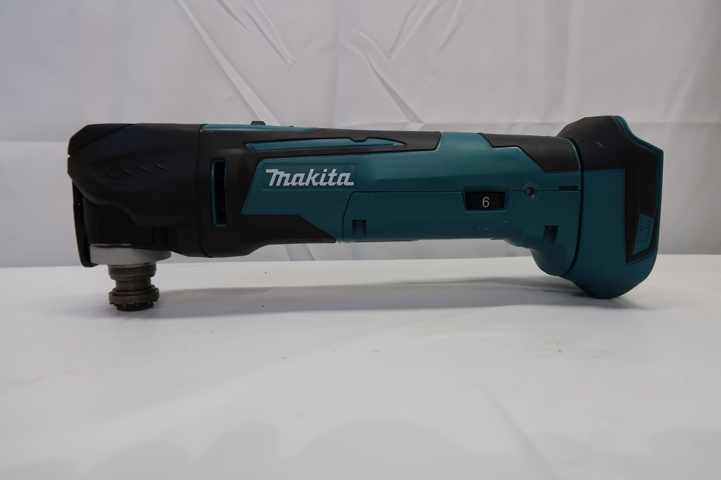 Makita XMT03Z 18v LXT Multi-Tool