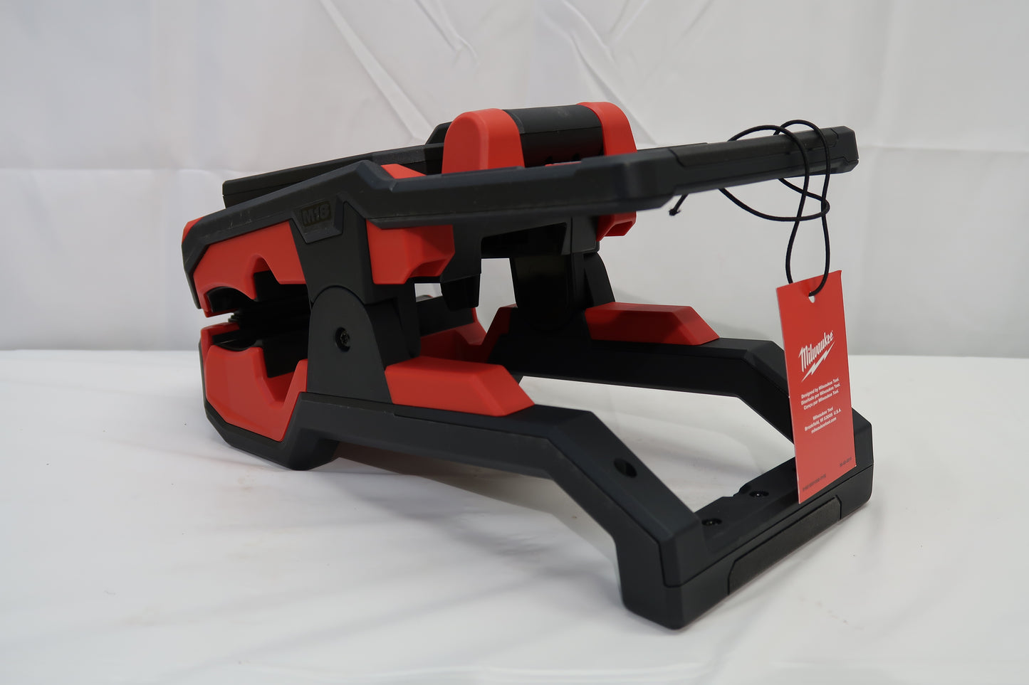 Milwaukee 2358-20 M18 ROVER Camping Flood Light