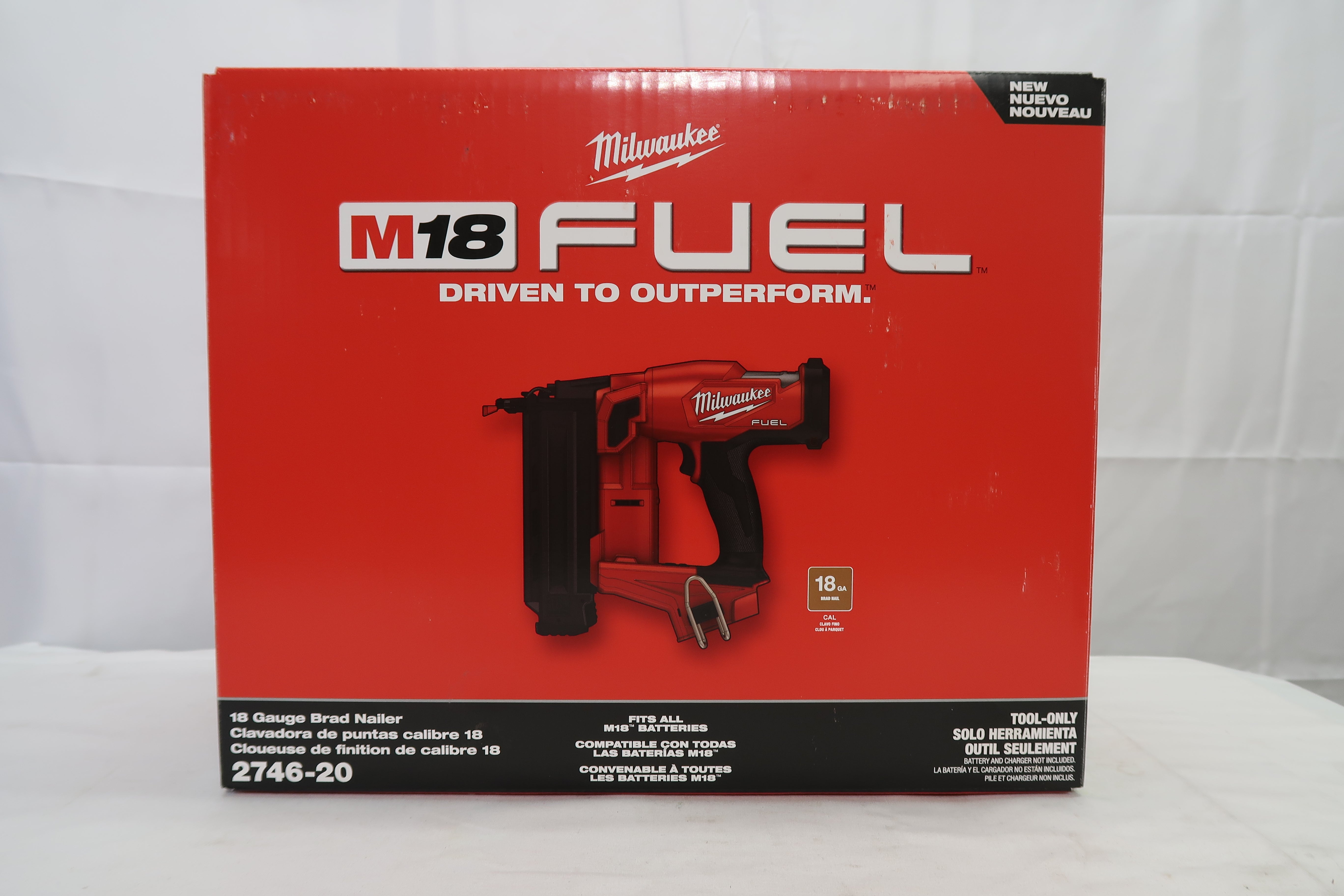 Milwaukee 2746-20 M18 FUEL 18 Gauge Brad Nailer