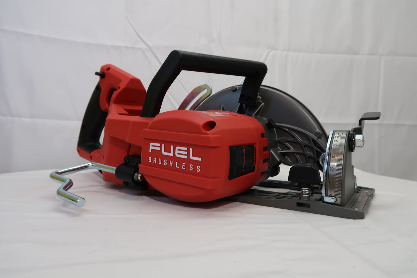 Milwaukee 2830-20 M18 FUEL  7 1/4" Rear Handle Circular Saw