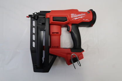 Milwaukee 3020-20 M18 FUEL 16g Straight Finish Nailer