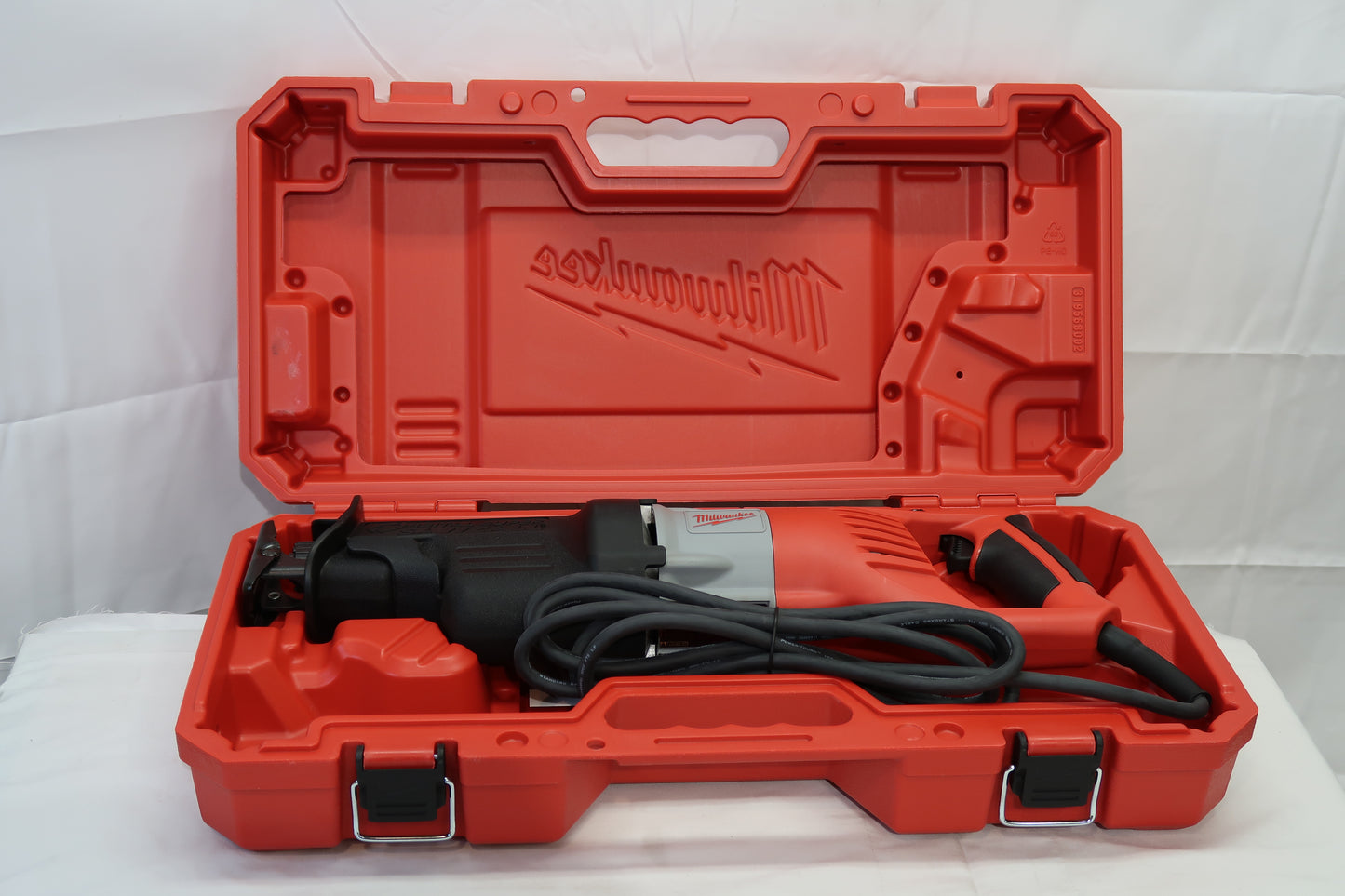 Milwaukee 6538-21 SUPER SAWZALL Corded Reciprocating Saw Kit