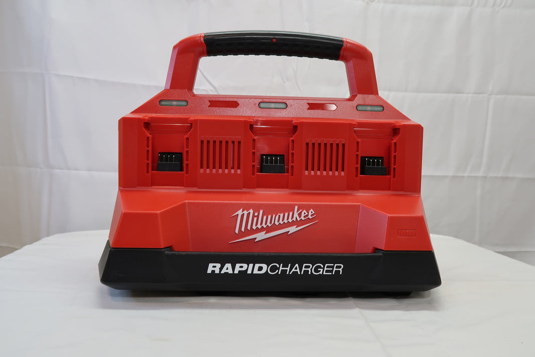 Milwaukee 48-59-1809 M18 PACKOUT Six Bay Rapid Charger