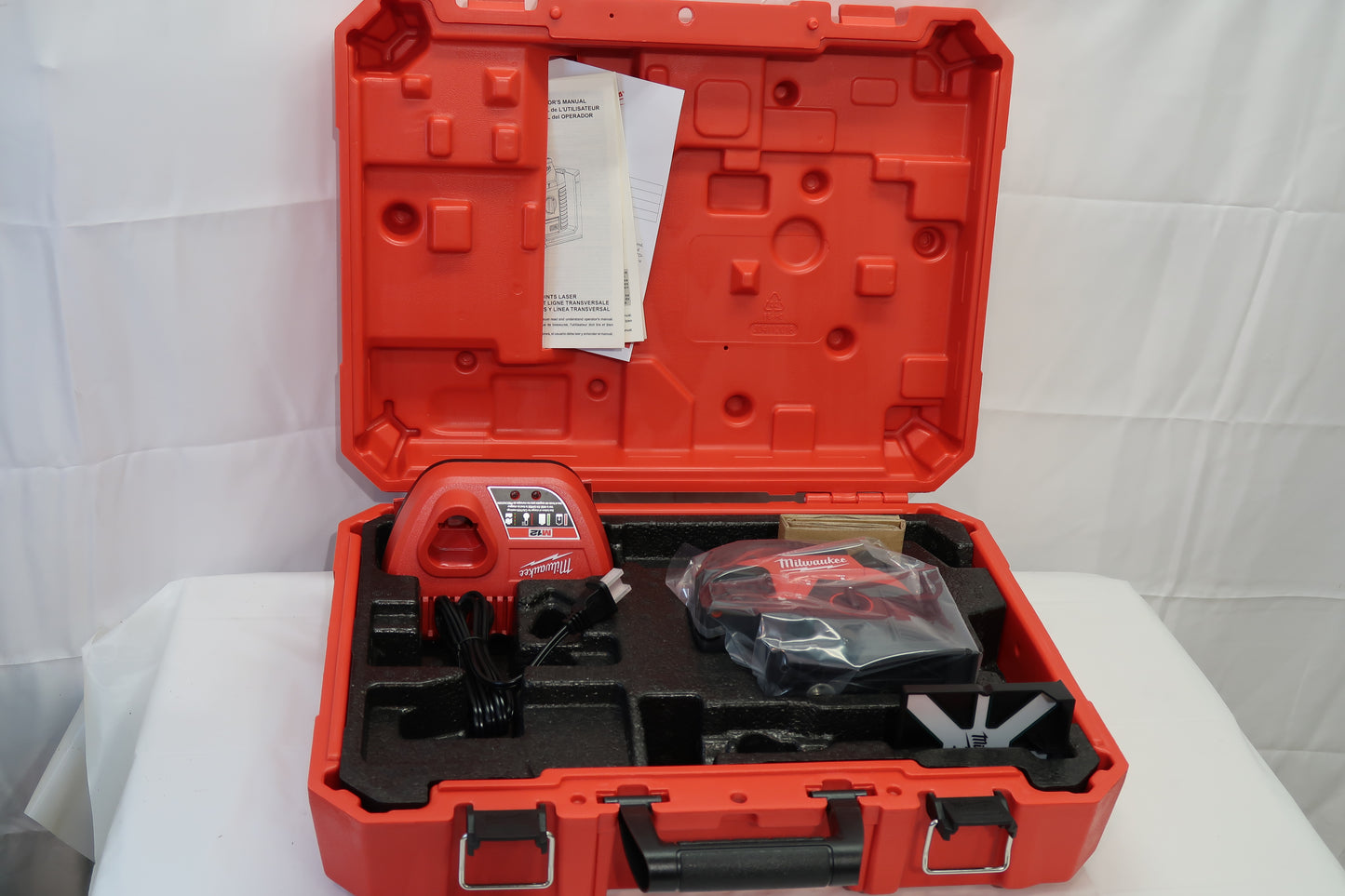 Milwaukee 3624-21 M12 Green Cross Line & 4 Points Laser Kit