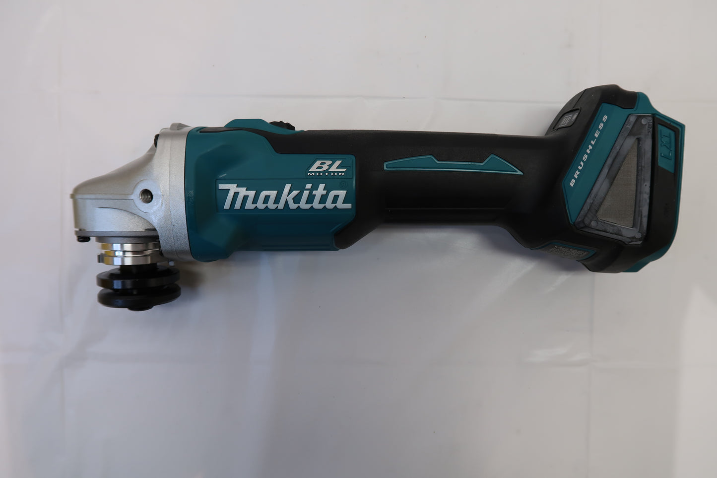 Makita XAG04Z 18v LXT Brushless 4 1/2"-5" Angle Grinder (Tool Only)