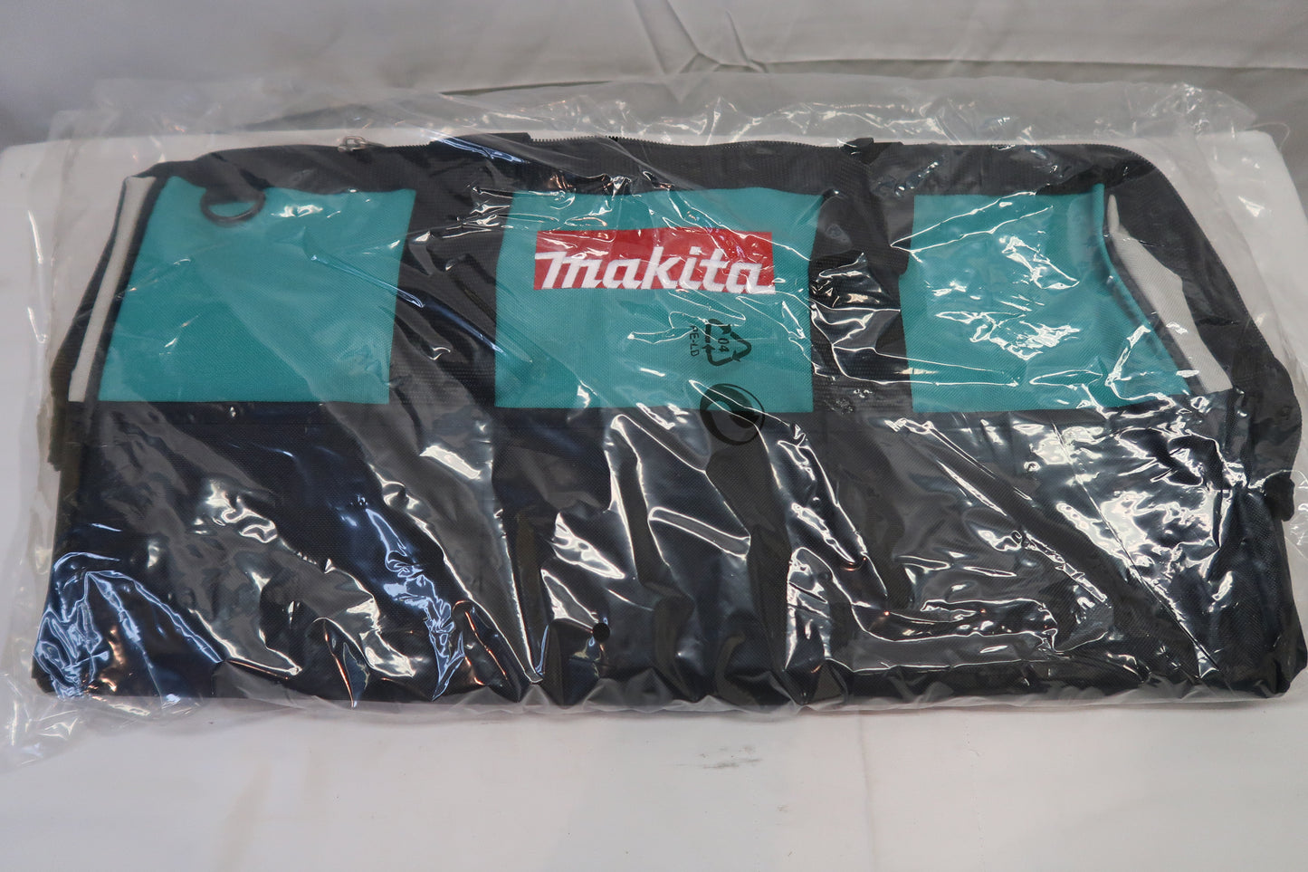 Makita XSR01PT Cordless Rear-Handle 7 1/4" Circular Saw Kit
